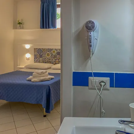 Le Oreadi 3* אג'רולה